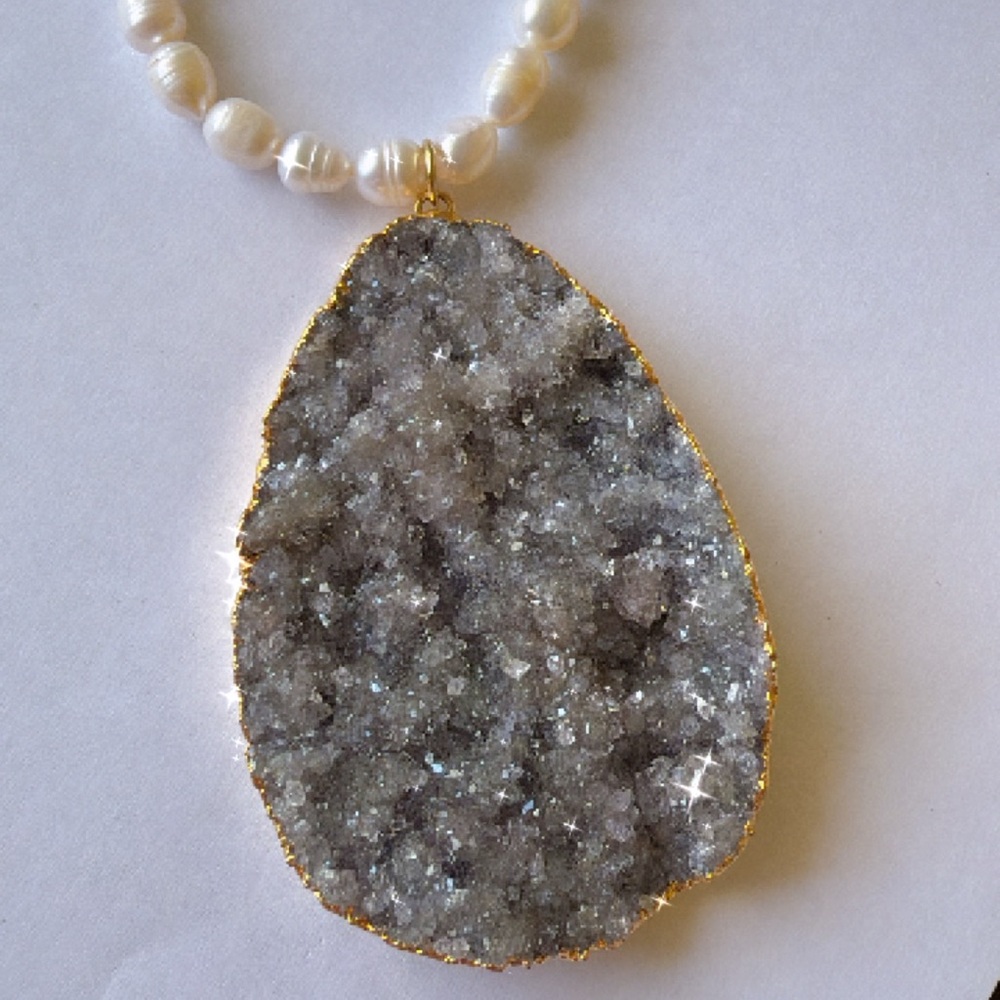 Large amethyst pearl necklace